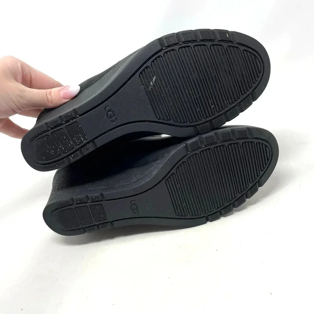 UGG Indra Wedge Booties Black Leather Size US 9‎